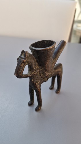 Cheval ancien bronze patiné