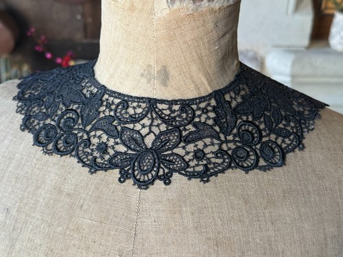 Dentelle ancienne col - dentelle,