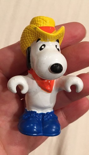 Snoopy peanuts toy - snoopy, figure