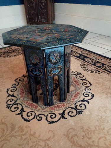 Petite table basse laque - petite, en