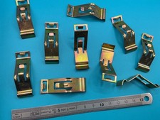 10 agrafes enjoliveurs d’origine Renault Super 5 et R21 Nevada réf 7700731524