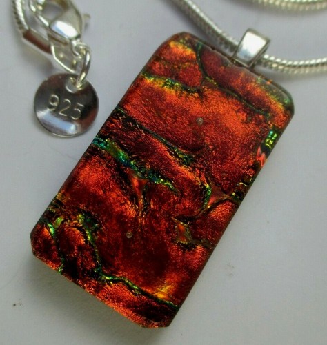 Unique collier pendentif
