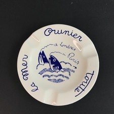 Cendrier de la maison prunier