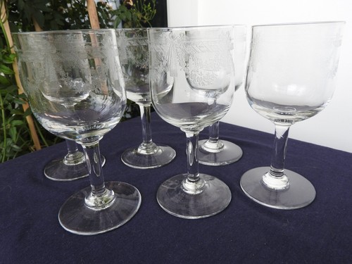 Anciens verres vin blanc - anciens, a