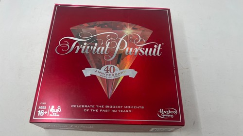 Trivial pursuit 40th - pursuit,