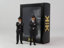 KK Blues Brothers Dodge Monaco Bluesmobile Figurine 1/18 KKFIG009