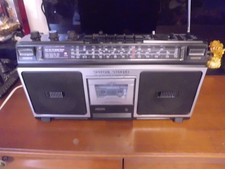poste radio/k7 PHILIPS 8212 -