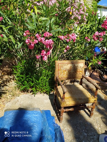 Brocante fauteuils tapissier - fauteuils,