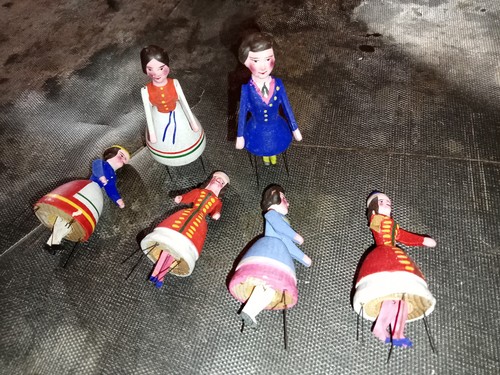 Ensemble personnages bois - 6,