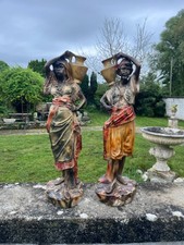 Paire de statuettes platre