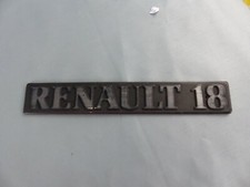 RENAULT 18 ancien badge sigle