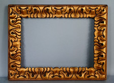Cadre ancien 42,5x32,5 cm, feuillure: 33x23 cm bois stuc doré C674