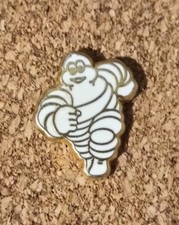 Pin's Bonhomme Michelin Pneu
