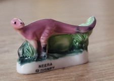 Fève - NEERA ♥ Série DINOSAURES - Disney  .....   (Ref. 6702)