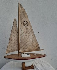 Bateau voilier de bassin MOG WEISS COLLONGE jouet ancien