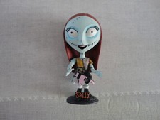 STATUETTE SALLY/ L'ETRANGE