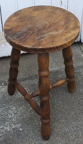 Ancien tabouret tripode - ancien,