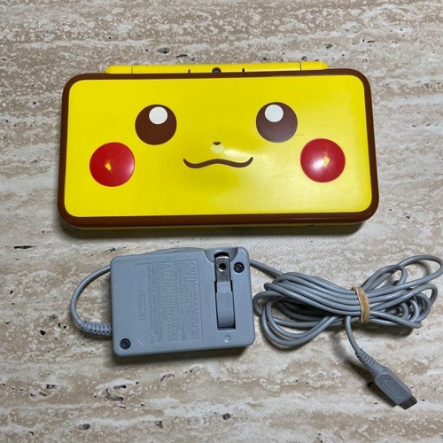 Nintendo new 2ds pikachu - ll,