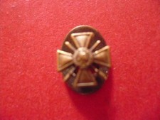 INSIGNE de BOUTONNIERE . CROIX