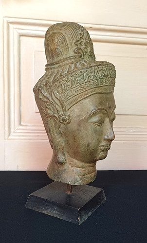Ancienne tête bouddha en - tête, de
