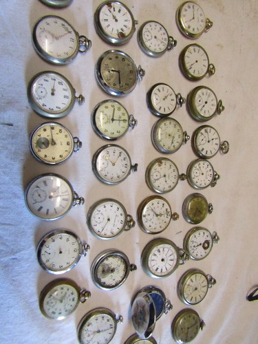 Lot montres a - de,