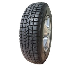 Pneus d'Hiver 245/65 R17 Riga