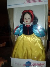 Poupée Mundia Disney Blanche Neige/Exclusivité Eurodisney 1992