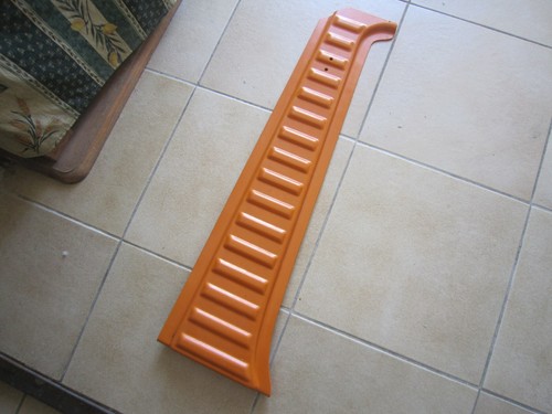 Montant porte droit - porte,