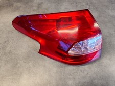 FEU PHARE ARRIERE GAUCHE