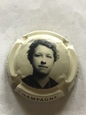 A SAISIR   CAPSULE DE CHAMPAGNE.  GRANDIN.  N 10.  CREME.