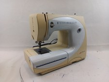 Bernina Bernette 65 Sewing