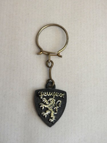 Ancien porte clé automobile - porte,