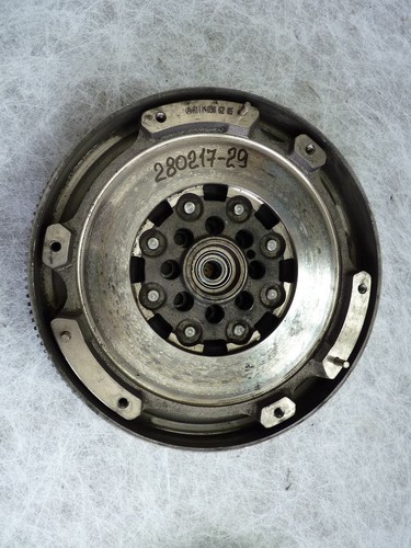 Volant moteur bimasse mercedes - moteur,