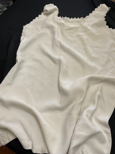 Ancienne chemise brodée