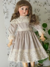 poupée ancienne SFBJ PARIS, tête biscuit, Jumeau, taille 11 - mesure 63 cm