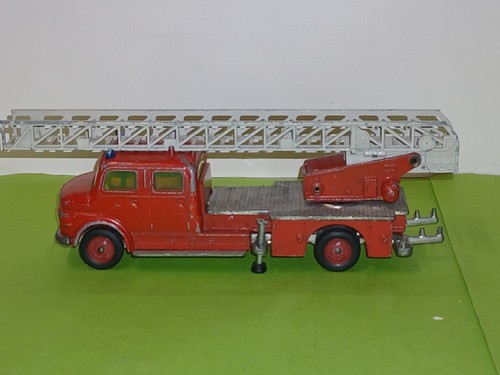 Ancien siku camion pompiers - ancien,
