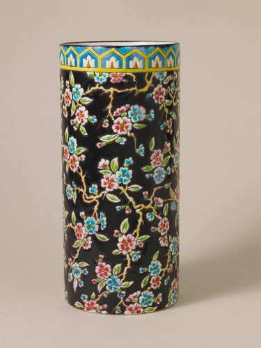 Emaux longwy vase - emaux, longwy.