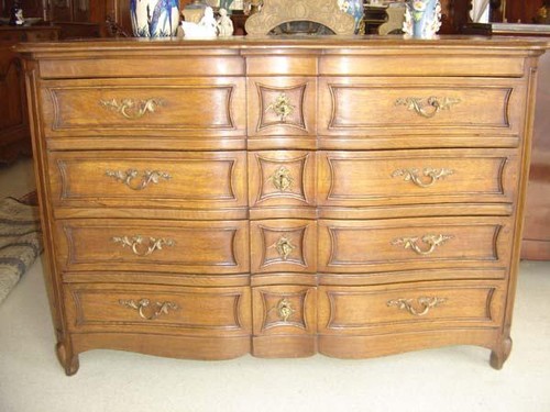 Magnifique commode arbalète - magnifique,