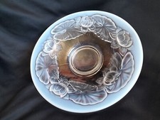 Coupe en verre moulé