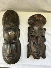 Lot 2 masques africains en