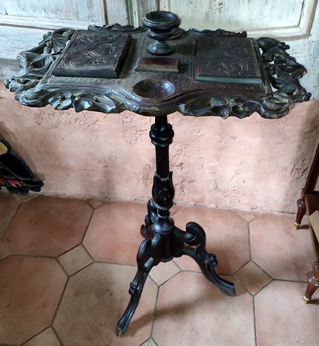 Rare table fumeur - fumeur, en