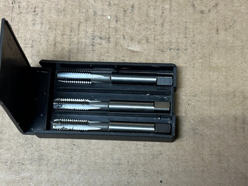 Jeu tarauds x 125 - 3,