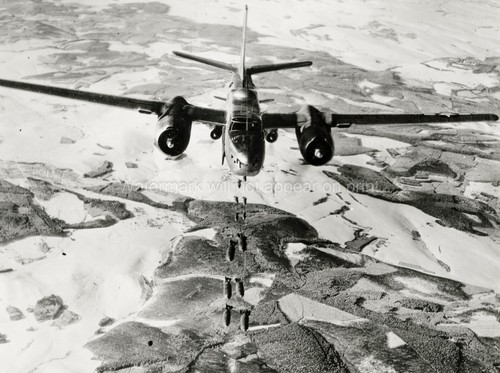 Invader bomber dropping - invader,