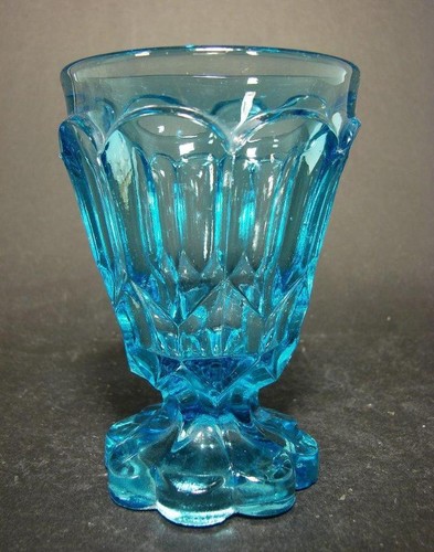 Coupe sur pied - bleu, clair