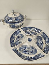 Soupière ancienne et plat