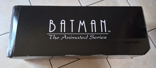 Figurine batmobile batman the - batmobile,