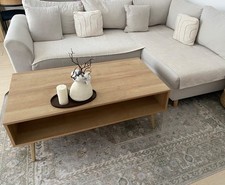 canapé d'angle avec pouf d'appoint