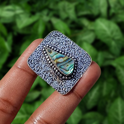 Bague pierre précieuse