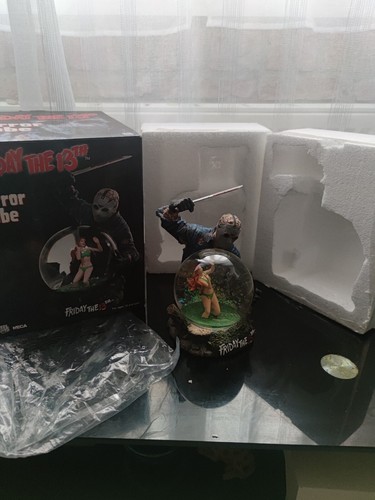 Horror globe neca jason - globe,