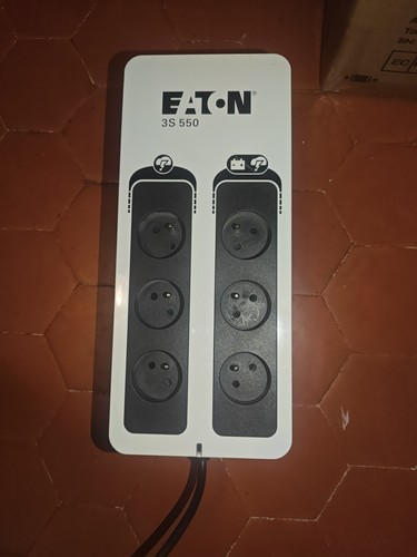 Onduleur eaton 550 - 3s, 550-